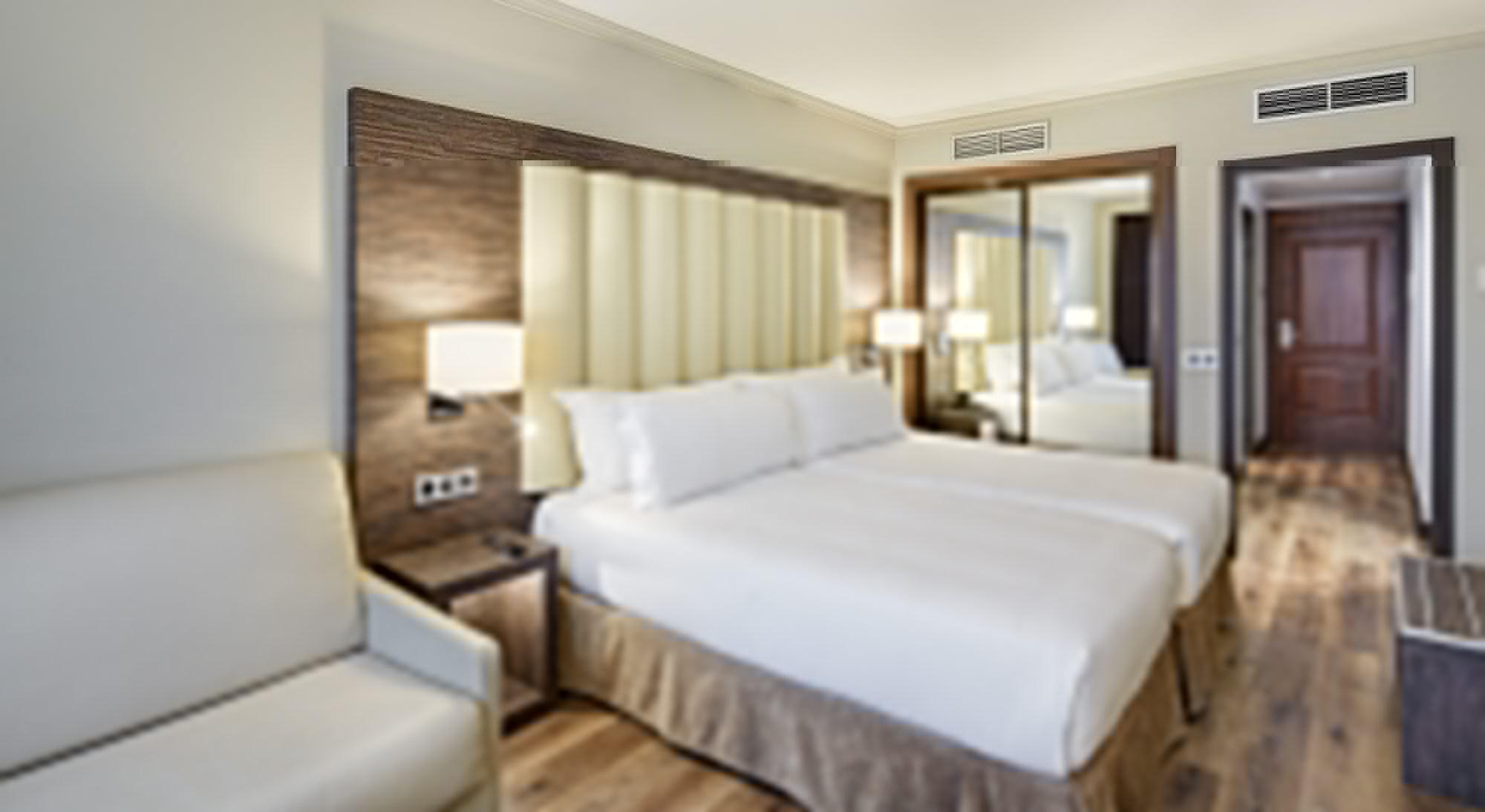 Hotel Gran Luna De Granada
